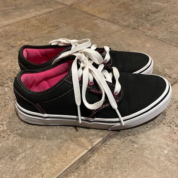 Vans Atwood Black and Pink Low Top Sneakers Missy Size 3.5 TB4R Athletic - Picture 6 of 12